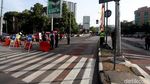 Warga Tumpah Ruah di CFD Mampang