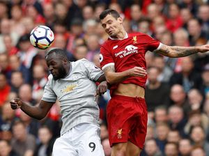 Lovren Prediksikan MU Akan Parkir Bus Lagi