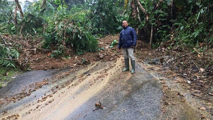Pembukaan Longsor Lamban, Bupati Emil Marah