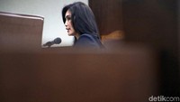 Rieke memberikan kesaksian.
