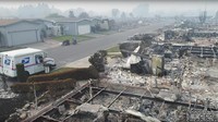 Pemandangan tersebut terlihat di Santa Rosa, California. 