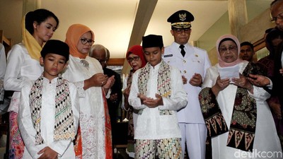 Anies Gelar Doa Bersama Keluarga Jelang Pelantikan