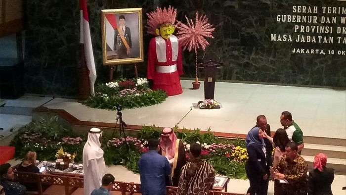 Yusril dan Dubes Arab Saudi Ikut Saksikan Sertijab Anies-Sandi