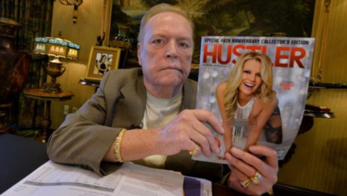 (FILES) This file photo taken on August 26, 2014 shows porn mogul Larry Flynt talking about the 40th anniversary of Hustler magazine at his offices in Beverly Hills, California. Hustler Magazine publisher Larry Flynt offered $10 million on October 15, 2017 for dirt to help remove from office US President Donald Trump, in a full page ad in the Washington Post. 