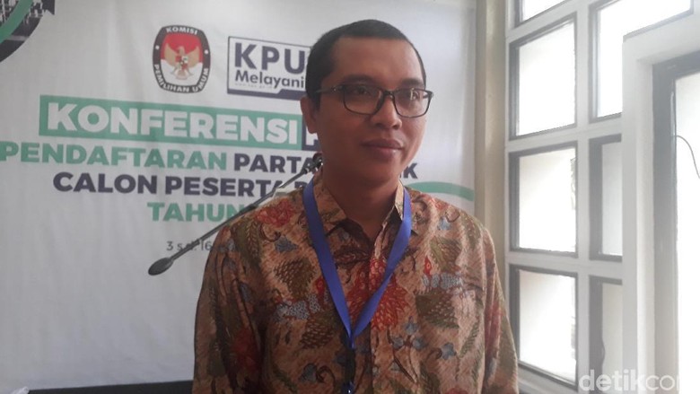 Bela Luhut, PPP: Amien Rais Asal Bunyi! Bela Luhut, PPP: Amien Rais Asal Bunyi!
