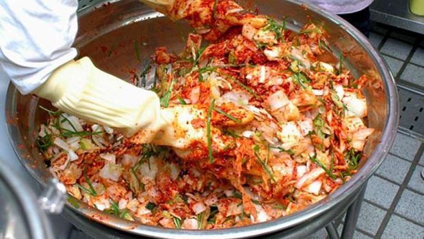Sebagian Kimchi di Restoran Korea Ternyata Berasal dari China