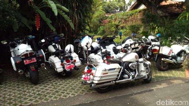 Motor Pengawal Anies Menuju Istana Mulai Berdatangan