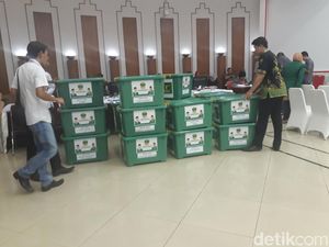 PPP Kubu Romi Datangi KPU, Lengkapi Dokumen Syarat Peserta Pemilu