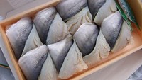 Horse mackerel (aji) biasa dibuat ikan goreng, sushi atau oshizushi.