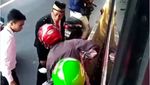 Gara-gara Ngotot Terobos Busway: Terjepit Bus Hingga Dipukul Mundur