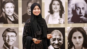 Fatma pun ternyata juga mendapatkan penghasilan mencapai kisaran USD 400 atau sekitar Rp 5 juta dari endorsenya. (Foto: Instagram/fatma_mosabah)
