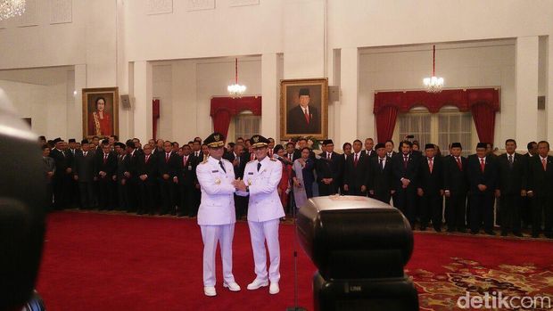 Dalam 3 Tahun, Jokowi Lantik Anies 2 Kali