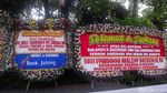 Foto: Bunga untuk Anies-Sandi di Balai Kota, Ada dari Menteri Susi