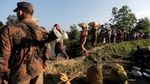 Foto : Perjuangan Pengungsi Rohingya Melintasi Perbatasan Bangladesh