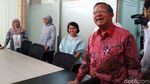 Senyum Semringah Darmin Punya Lobi Baru