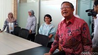 Darmin bercerita, penataan ruangan yang lebih efisien dengan menyediakan banyak fasilitas, akan memberikan kekompakan lebih bagi seluruh jajaran Kementerian Koordinator Bidang Perekonomian, maupun mitra pemerintah seperti awak media.