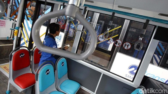 Fakta-fakta Metrotrans dan Minitrans, Si Penggilas Metromini