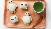 Roti bakpao berbentuk Baymax ini sangat lucu. Kepala dan tubuh Baymax yang lembut dan enak dinikmati dengan ocha. Foto: Istimewa