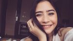 Tatapan Manja Prilly Latuconsina