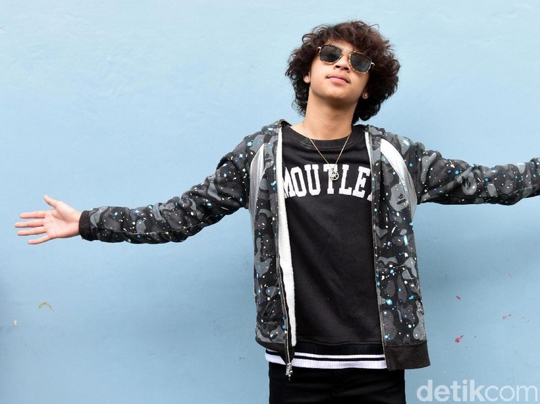 Dicibir Kayak Kerak Telor karena Chelsea, Bastian Steel: Makin Semangat Gue Dicibir Kayak Kerak Telor karena Chelsea, Bastian Steel: Makin Semangat Gue