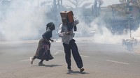 Aksi protes dilakukan untuk mempertanyakan legitimasi kemenangan Presiden Uhuru Kenyatta pada pemilu presiden Agustus 2017 yang lalu.