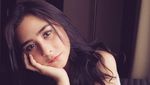 Tatapan Manja Prilly Latuconsina