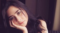 Pesonanya mampu membuat para pria luluh. Dok. Instagram/prillylatuconsina96