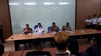 Massa mulai berdatangan pukul 10.00 WIB dan membubarkan diri pada pukul 12.30 WIB setelah melakukan audiensi dengan Pemprov Jabar. 