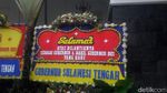 Foto: Bunga untuk Anies-Sandi di Balai Kota, Ada dari Menteri Susi