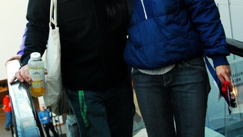 Chris dan Visra bertemu ketika sama-sama kuliah di Stanford. Mereka ternyata saling cocok. Foto: istimewa