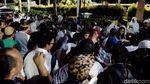 Hidangan Selamatan Jakarta Ludes Diserbu Warga