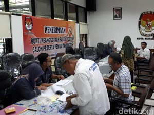 Pasca Putusan Bawaslu RI, Baru 3 Parpol Daftar di KPU Surabaya