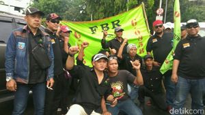 Foto: FBR dan Bang Japar Siap Sambut Anies-Sandi di Balai Kota