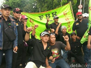 FBR Minta THR: Dulu CSR, Kini Lucu-lucuan