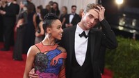 Namun kisah cinta itu kini tengah usai. Mike Coppola/Getty Images