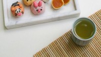 Li Ming Lee asal Singapura sudah mulai meracik makanan dengan bentuk bento sejak tahun 2008. Ini camilan yang dibuat Lee untuk anaknya dengan bentuk karakter Winnie The Pooh. Lucu ya! Foto: Istimewa
