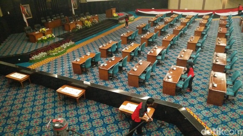Syaikhu Kritik DPRD soal Cawagub, Anies: Mudah-mudahan Mulai Bekerja Syaikhu Kritik DPRD soal Cawagub, Anies: Mudah-mudahan Mulai Bekerja