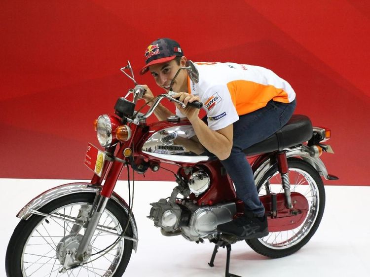 Marquez Ngebut di Atas Motor 90cc