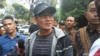 Dua orang anak Sandiaga tidak akan hadir di pelantikan karena sedang berkuliah di Amerika Serikat.