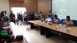 Potret Gedung Sate Bandung yang Dikepung Ojek Online