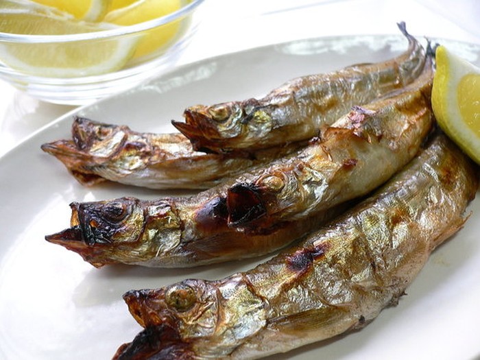 Sama-sama sumber protein yang baik, boleh pilih ikan dan susu sesuai kesukaan. Foto: Istimewa Sama-sama sumber protein yang baik, boleh pilih ikan dan susu sesuai kesukaan. Foto: Istimewa