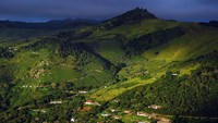 Sebelumnya, jika traveler ke sana hanya dapat mengaksesnya dengan kapal. Perjalanannya pun memakan waktu hampir seminggu di atas kapal yang dari Cape Town, Afrika Selatan menuju ke St Helena (Dok. CNN Travel)
