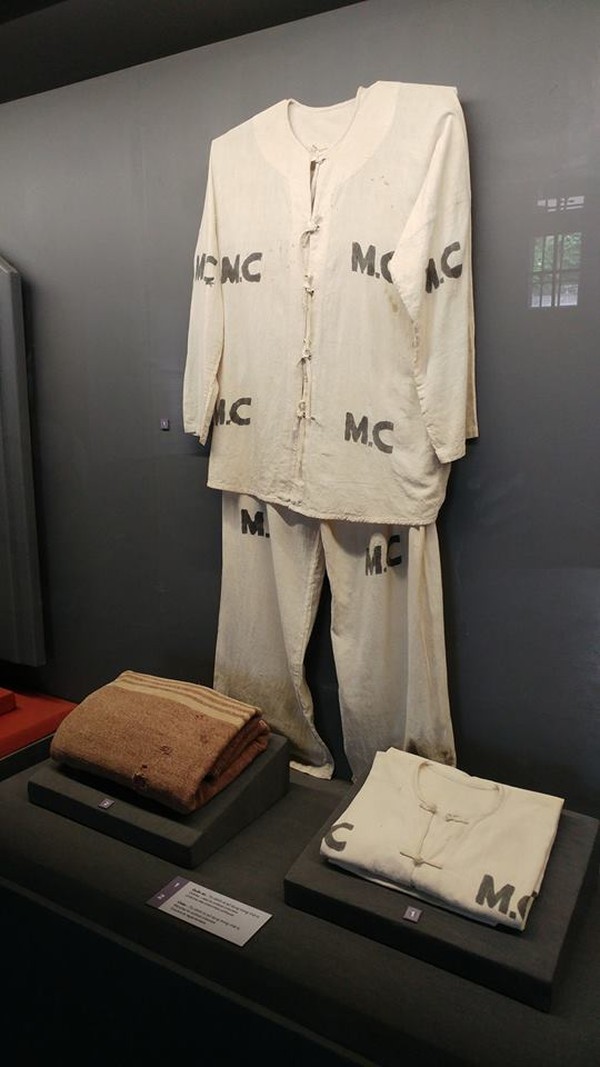 Kisah horor penjara tersebut berakhir setelah dibom pada pertengahan tahun 1990. Namun bagian depan penjara masih tersisa dan telah dijadikan museum (The Asian Adventure/ Facebook) Kisah horor penjara tersebut berakhir setelah dibom pada pertengahan tahun 1990. Namun bagian depan penjara masih tersisa dan telah dijadikan museum (The Asian Adventure/ Facebook)