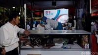 Makanan yang disajikan ludes tak tersisa.
