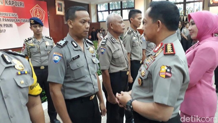 Ini Bripka Munif, Penyulap Lahan Tidur yang Dapat Pin Emas Kapolri