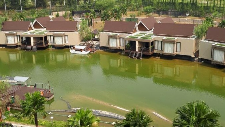 aston sentul resor