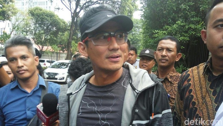 Wagub Sandiaga Masih Cari Sepatu Pantofel Mobilitas Tinggi Wagub Sandiaga Masih Cari Sepatu Pantofel Mobilitas Tinggi