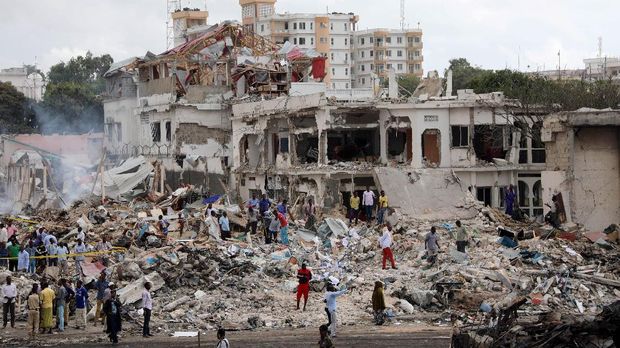 Dampak ledakan bom truk di Somalia