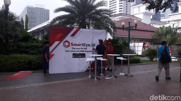2 Layar Besar dan Kacamata Virtual Reality Disiapkan di Balai Kota