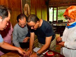 Ritual Anies-Sandi di Instagram Jelang Pelantikan Gubernur